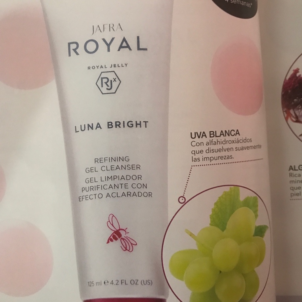 COPY - royal luna bright refing gel cleanser 125ml 4.2oz